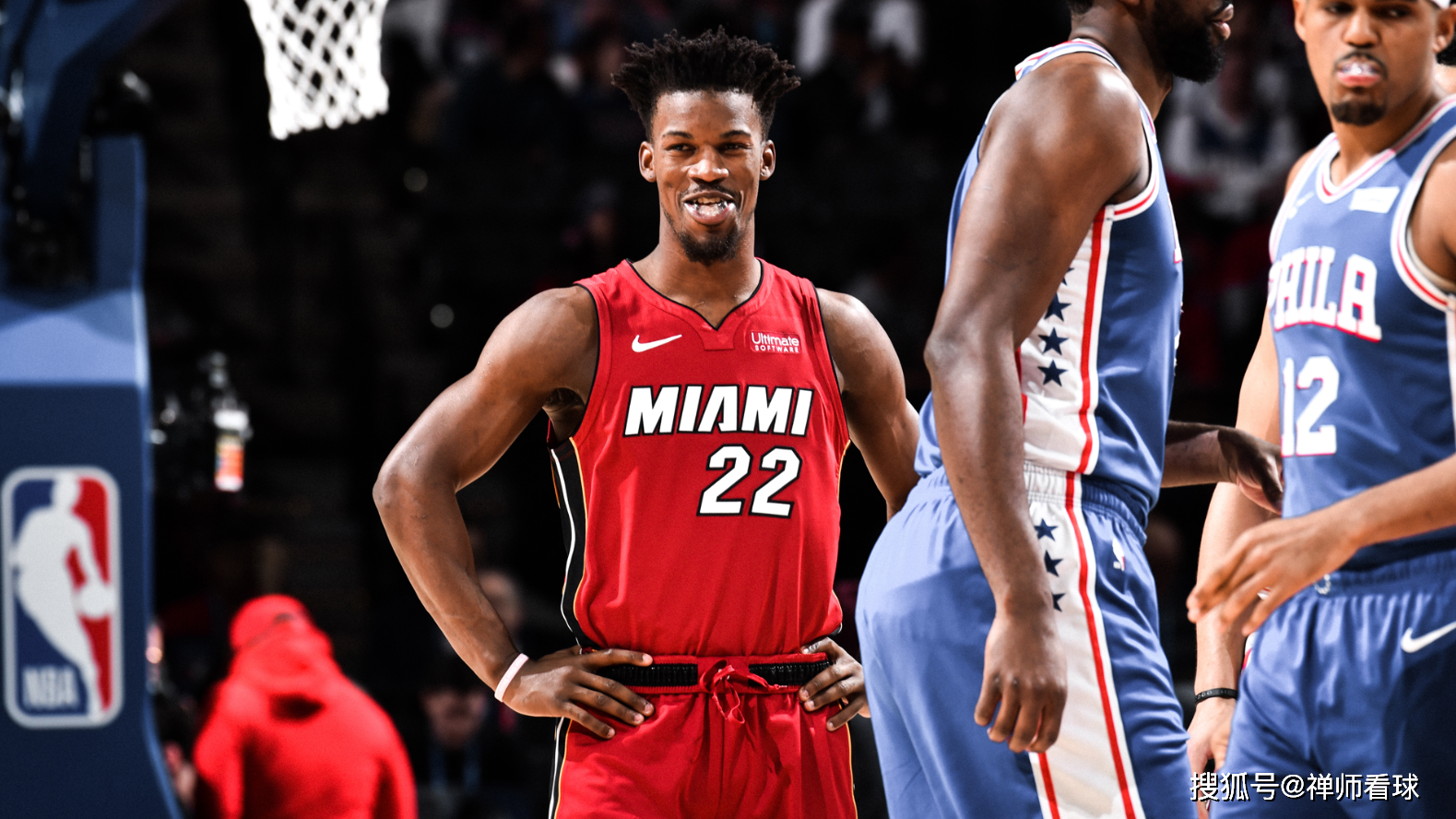 九游官网包含国际比赛日NBA常规赛传出新动向，纽约尼克斯迎来里程碑，管理层表态——引发热议，数据趋势出现新变的词条